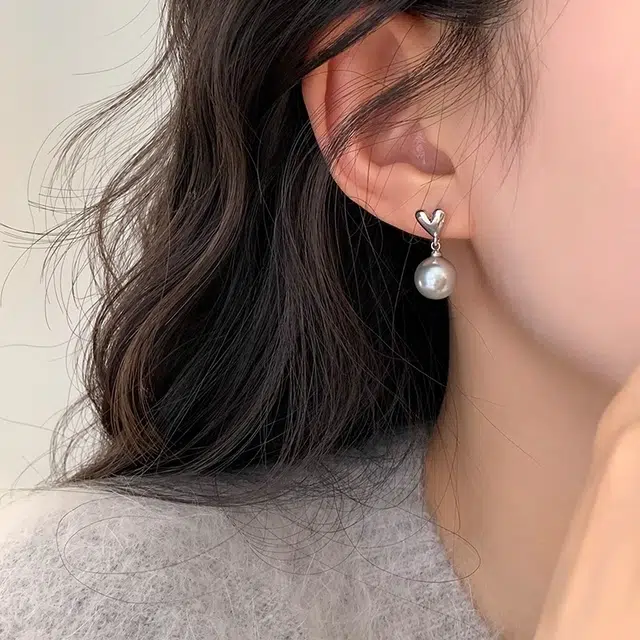 韵系 清冷感爱心灰 铜镀金 耳环 女款