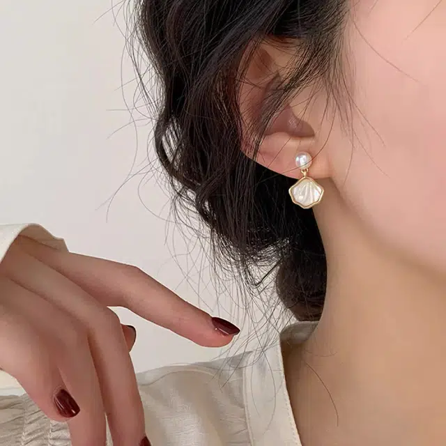 韵系 高级感时尚小众设计感耳饰 贝壳珍珠 耳环 女款