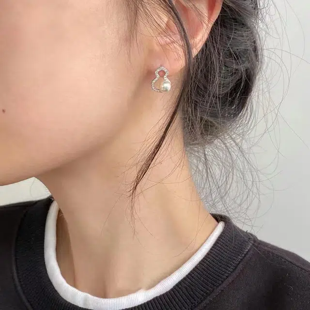 韵系 微镶锆石福禄葫芦仿珍珠 铜镀金 耳环 女款