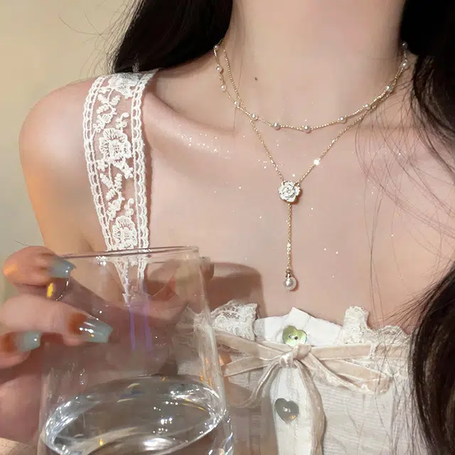 韵系 轻奢甜美双层叠戴山茶花 仿珍珠 项链 女款