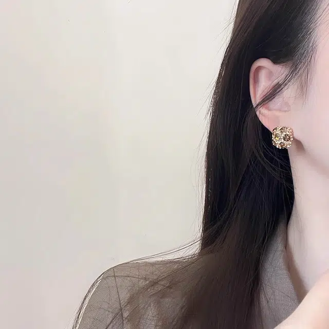 韵系 焦糖布蕾闪钻 优雅高级 铜镀金锆石 耳钉 女款
