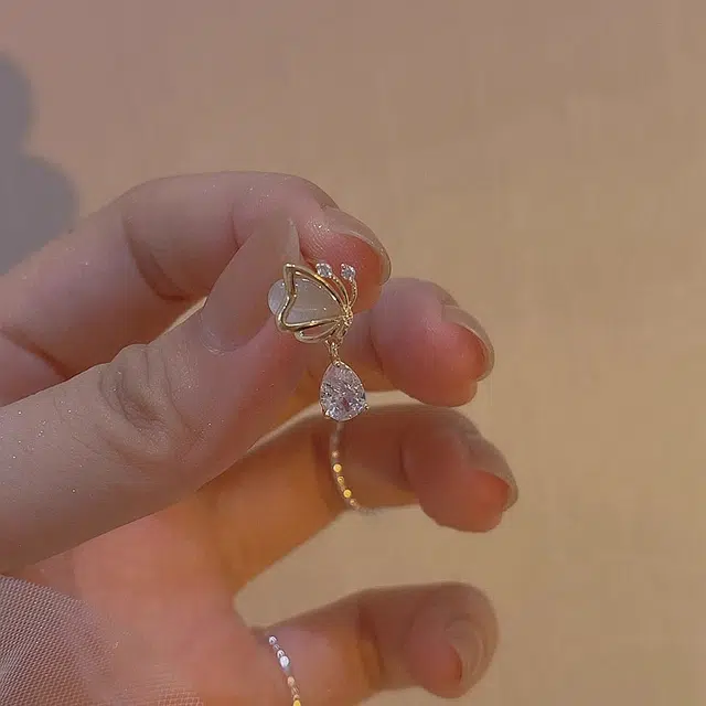 韵系 蝴蝶 轻奢高级优雅小巧 锆石 耳夹 女款
