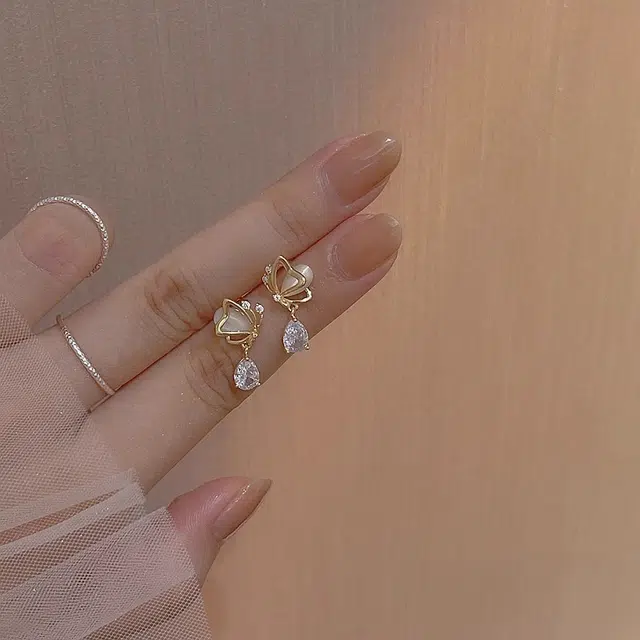 韵系 蝴蝶 轻奢高级优雅小巧 锆石 耳夹 女款