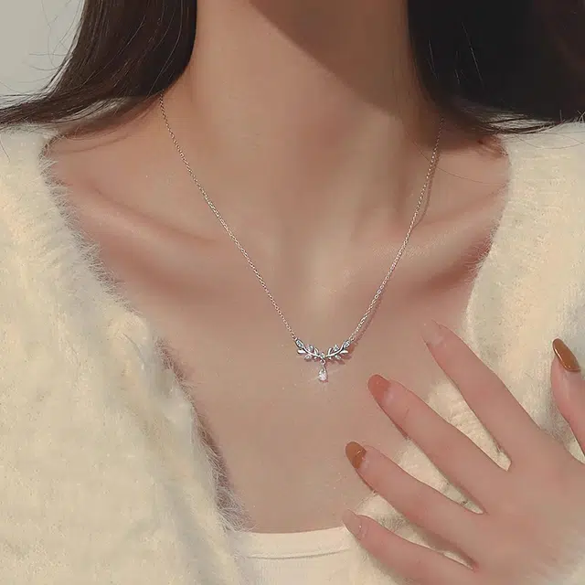 韵系 月桂女神锆石简约满天星气质锁骨链小众设计感高级法式颈链 铜镀金 项链 女款