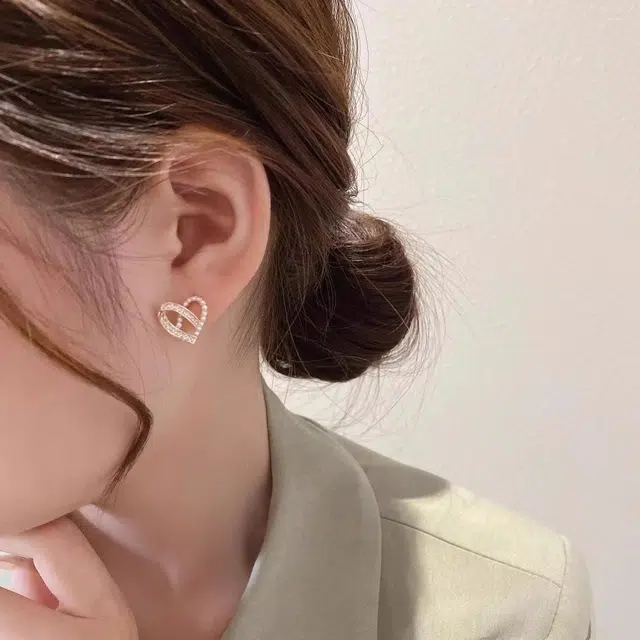 韵系 微镶锆石立体爱心珍珠 铜镀金 耳环 女款