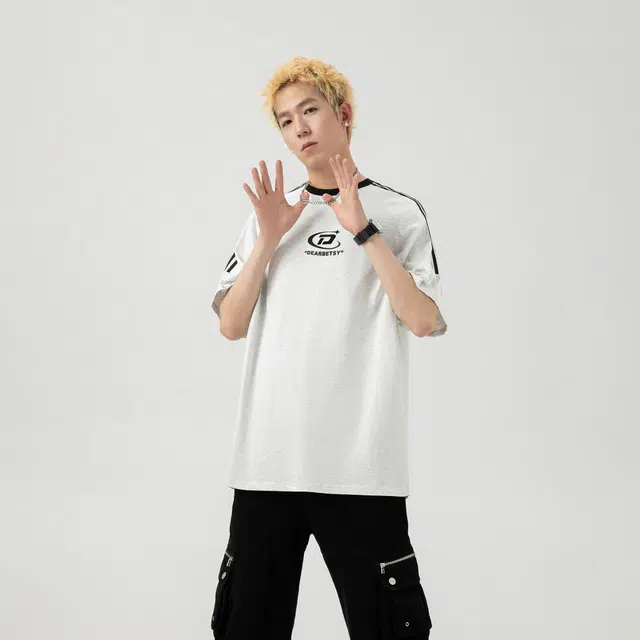 DEAR BETSY logo T