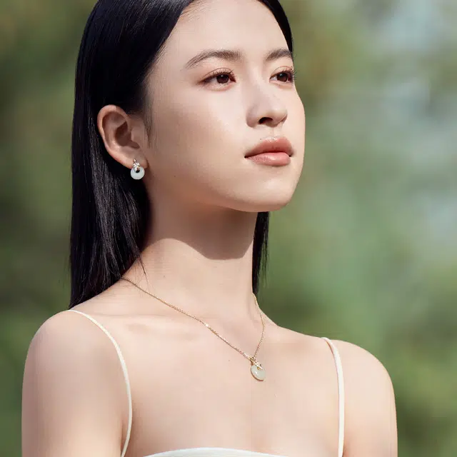 S925
