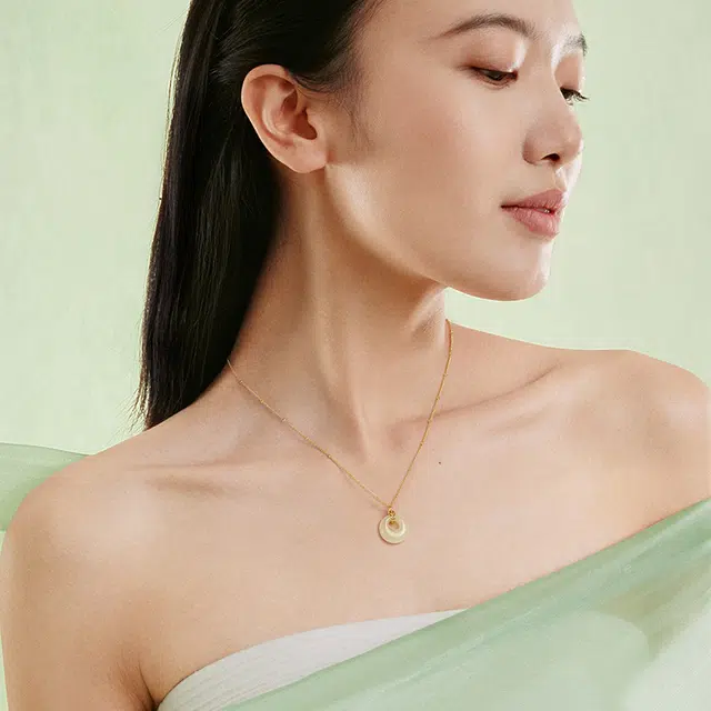 S925