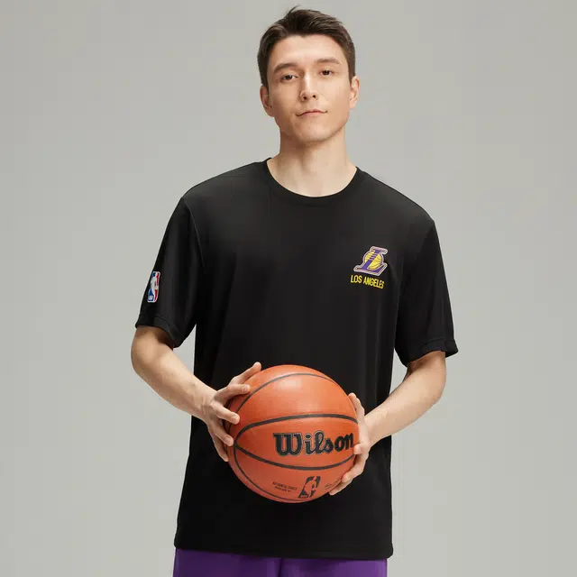 NBA T