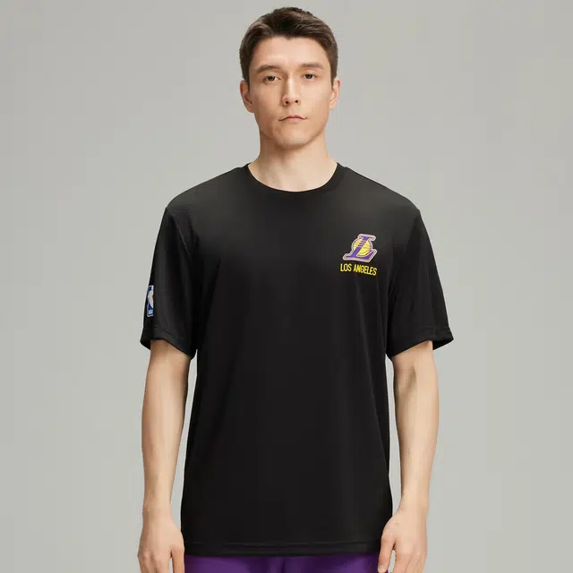 NBA T