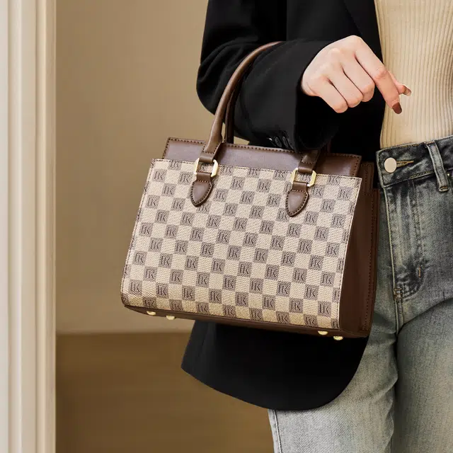 38 PVC Tote