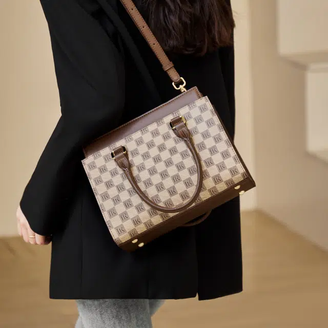 38 PVC Tote