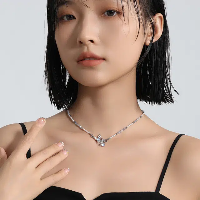 MISS XIA JWY