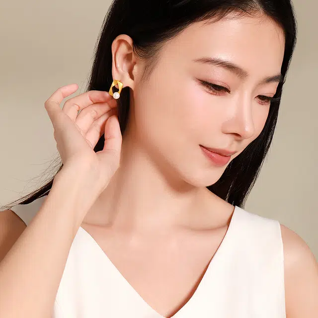 S925