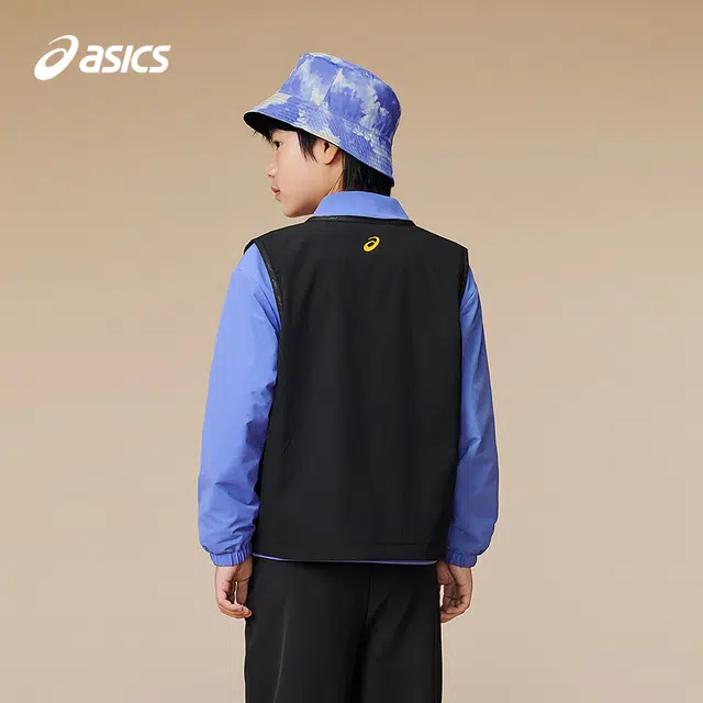 Asics V