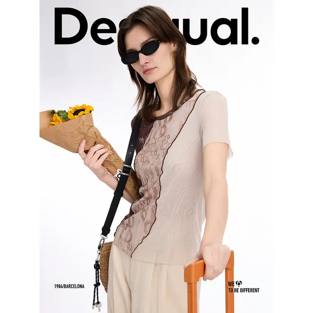 Desigual T