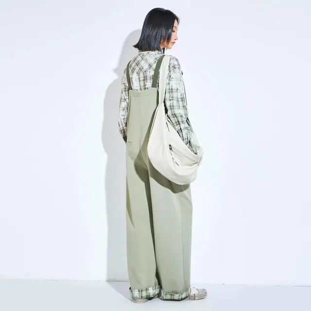 木果果木 夏季休闲工装风百搭直筒中腰长裤背带裤 女款