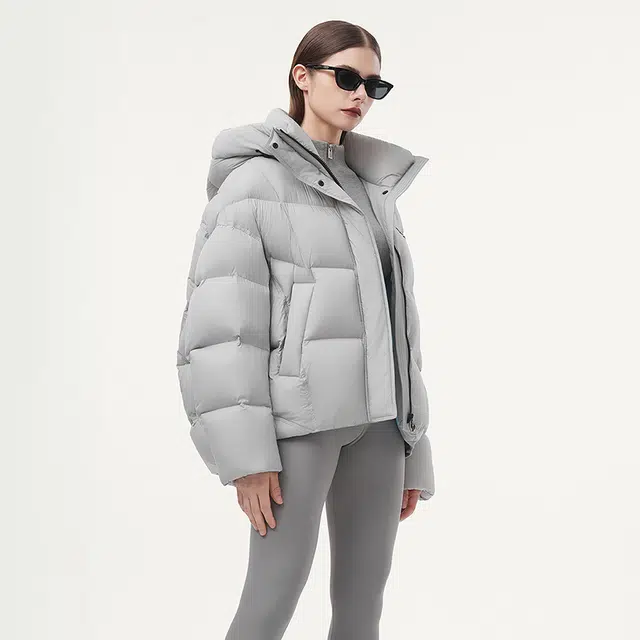 坦博尔 廓形云朵泡芙加厚长袖街头面包羽绒服 女款