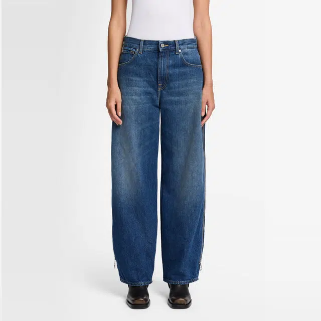 7 FOR ALL MANKIND