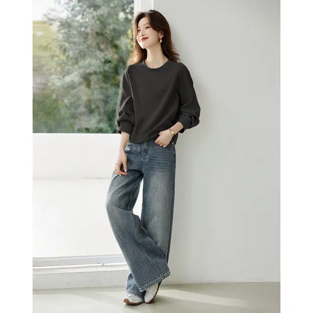 沫晗依美 简约舒适纯色长袖圆领休闲套头卫衣 女款