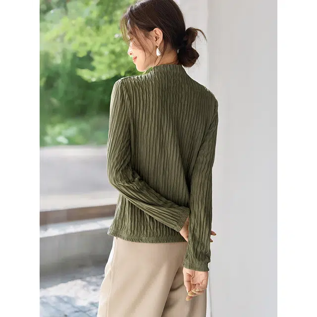 沫晗依美 经典简约肌理感纯色常规长袖半高领直筒针织衫 女款