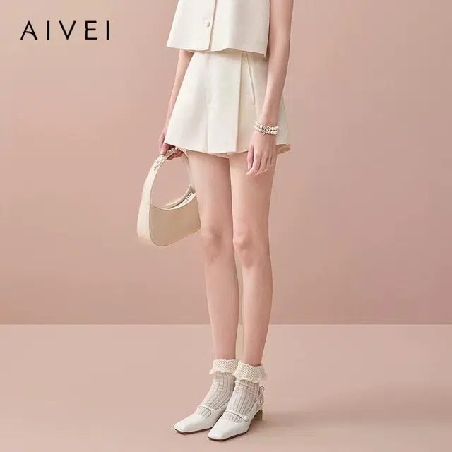 AIVEI A