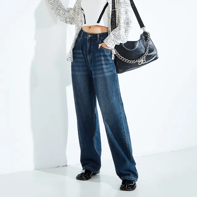木果果木 复古显瘦直筒宽松休闲自然腰长裤牛仔裤 女款