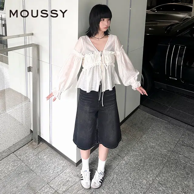 MOUSSY V