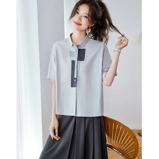 笔杏 美式日常通勤休闲风不规则几何图案上衣短袖衬衫 女款