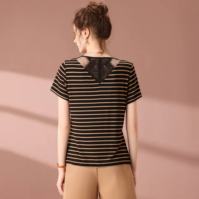 V T