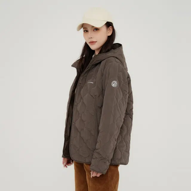 波司登 时尚百搭纯色常规长袖通勤羽绒服 女款
