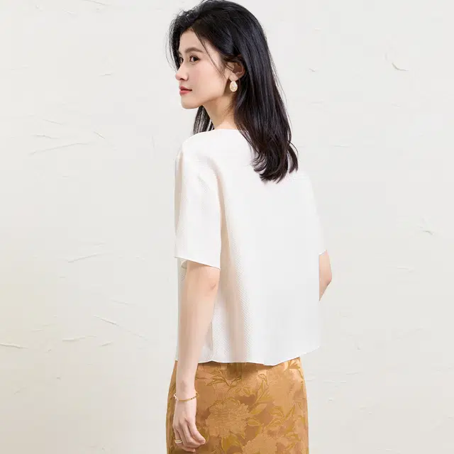 JINJU T