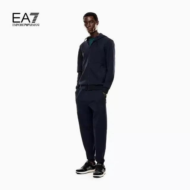 EMPORIO ARMANI logo