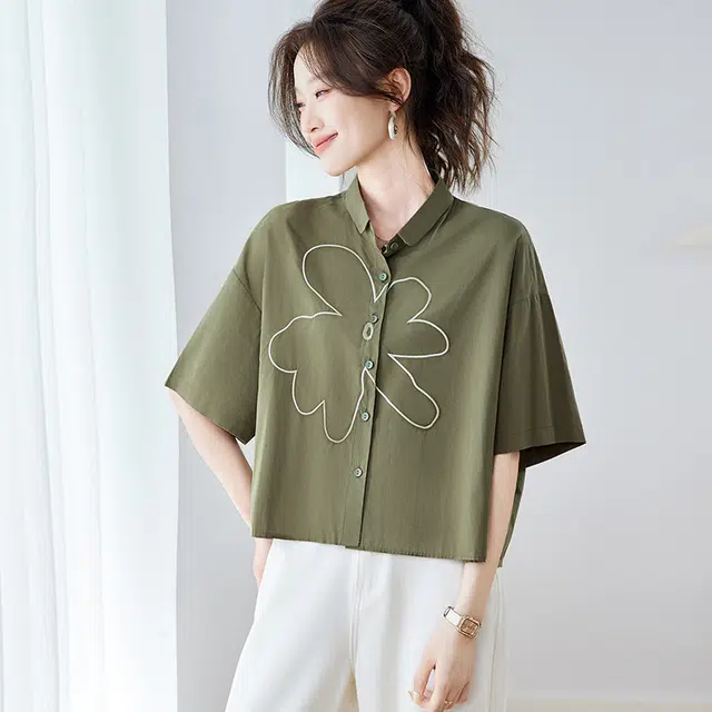 笔杏 美式线条花朵刺绣宽松翻领纯棉上衣休闲简约百搭显瘦上衣短袖衬衫 女款