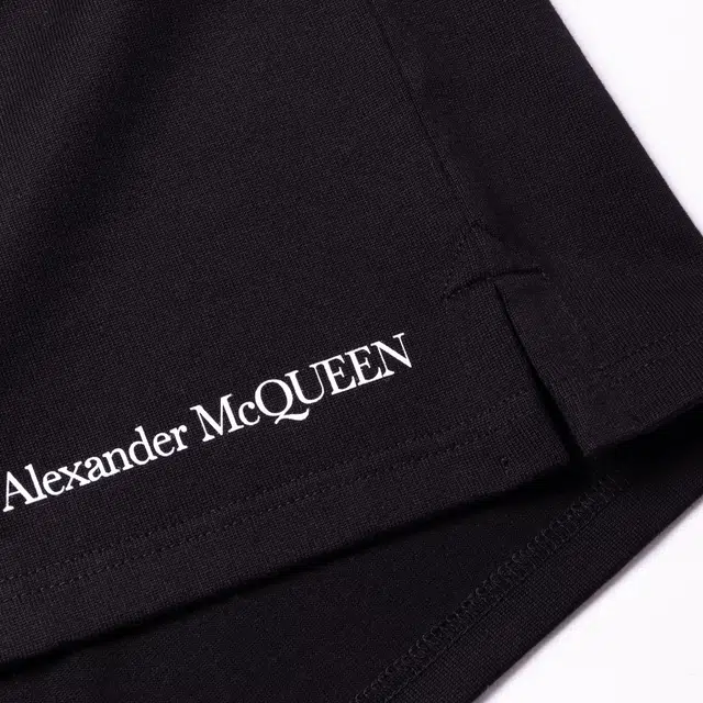Alexander McQueen T