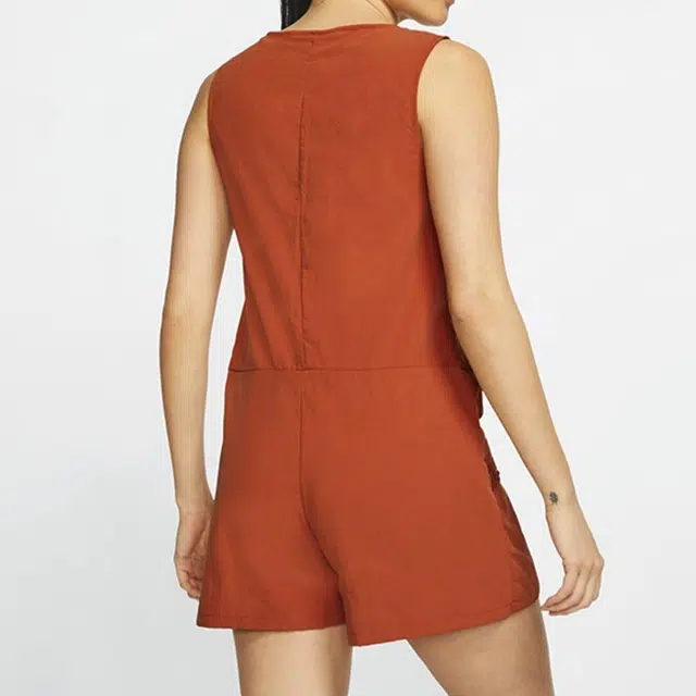 Nike Sprotswear V