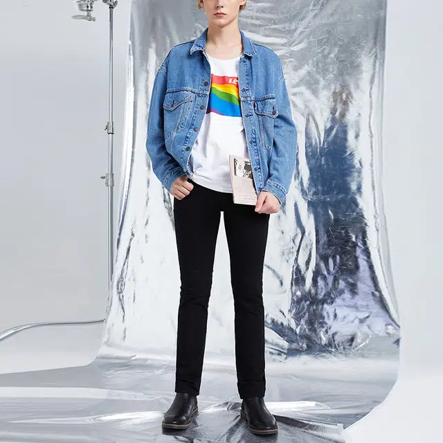 Levis