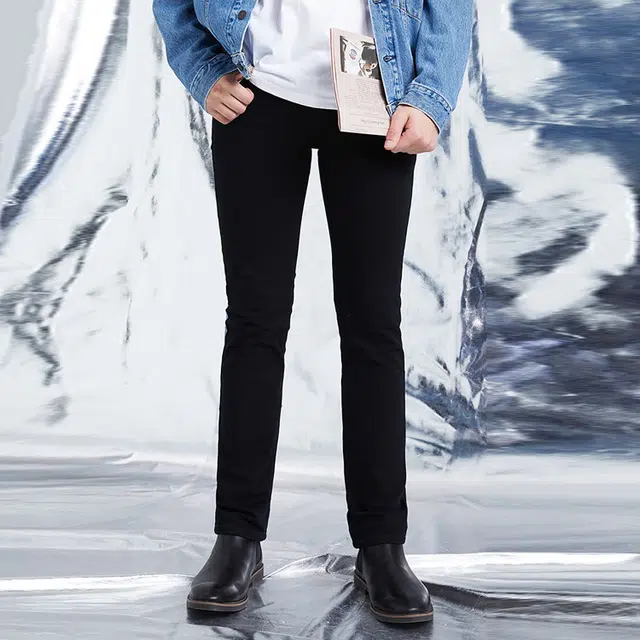 Levis