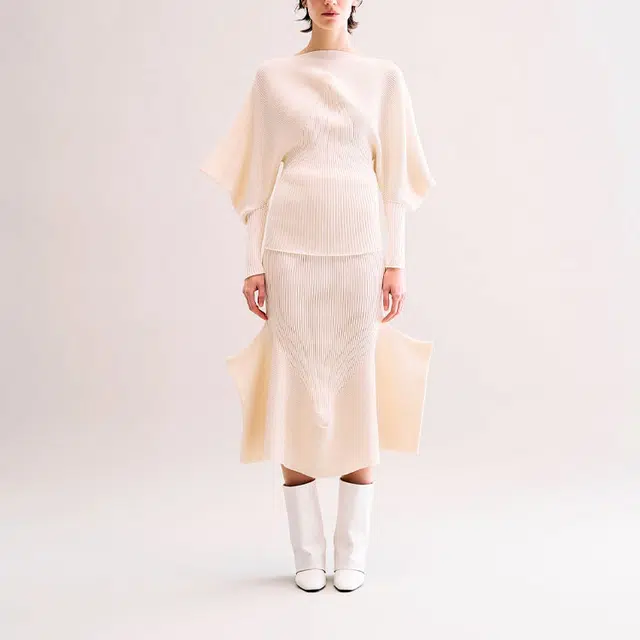 ISSEY MIYAKE Exuberance