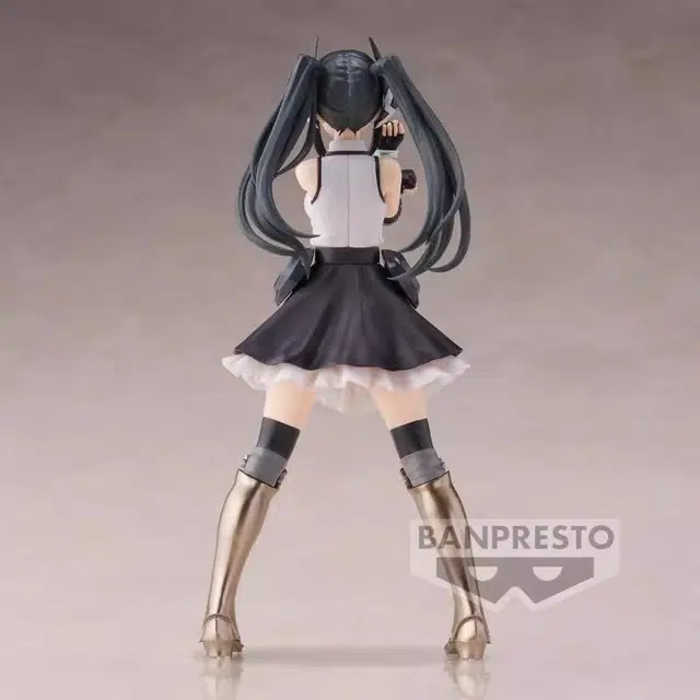 BANPRESTO LADYBLACK 17cm