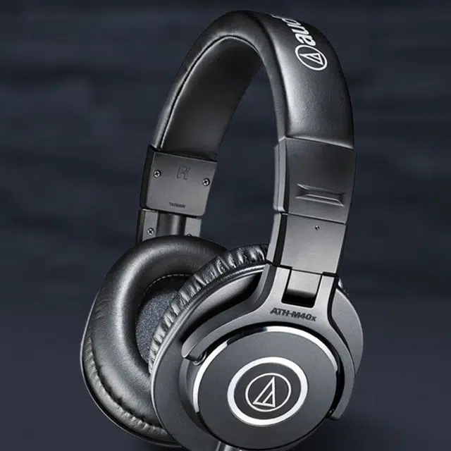 Audio Technia()