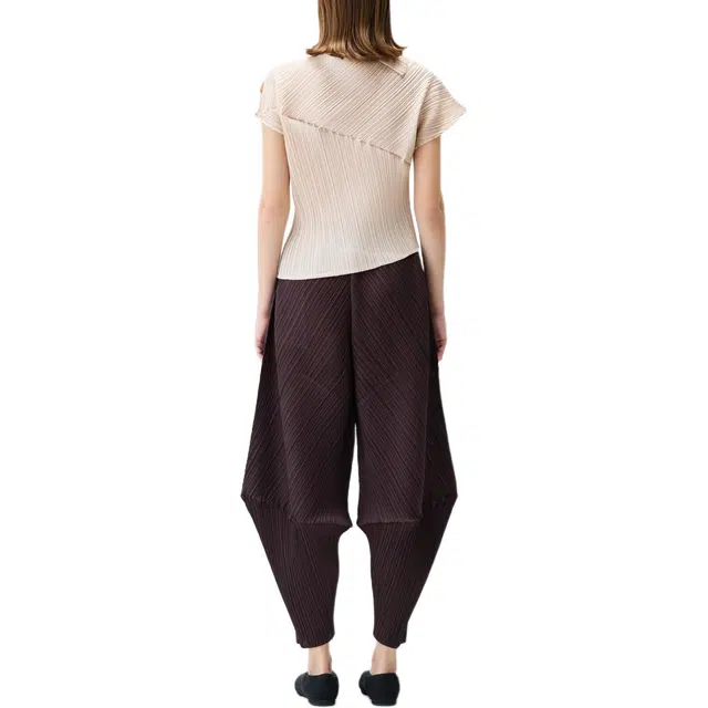 PLEATS PLEASE ISSEY MIYAKE T