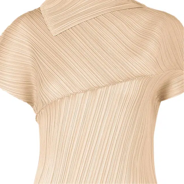 PLEATS PLEASE ISSEY MIYAKE T