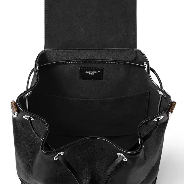 LOUIS VUITTON Montsouris