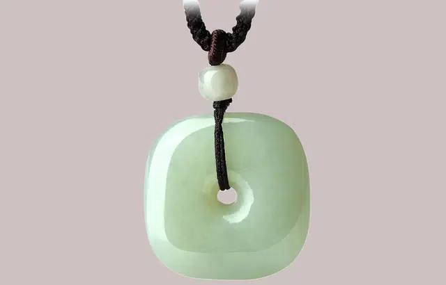 老庙 四季发财精雕招财四季平安扣挂件新中式 吊坠 青白玉 女款