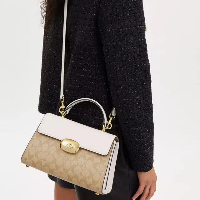 COACH Eliza 27