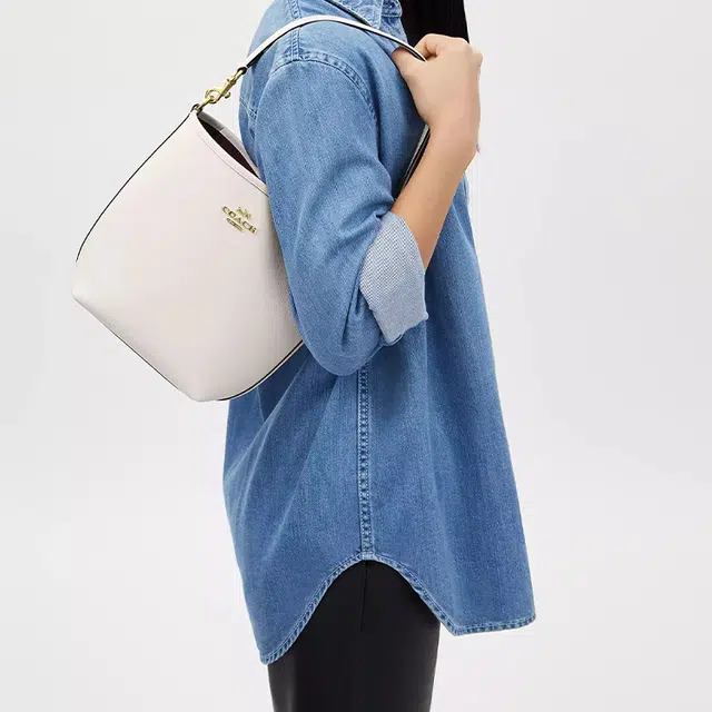 COACH City 17