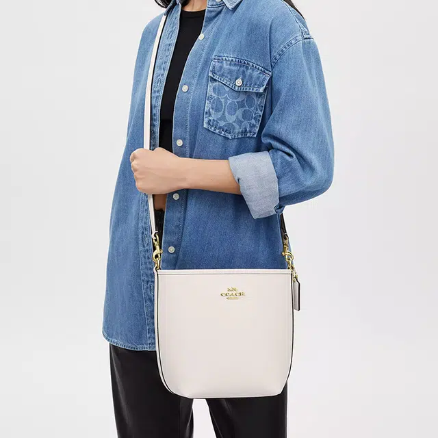 COACH City 17