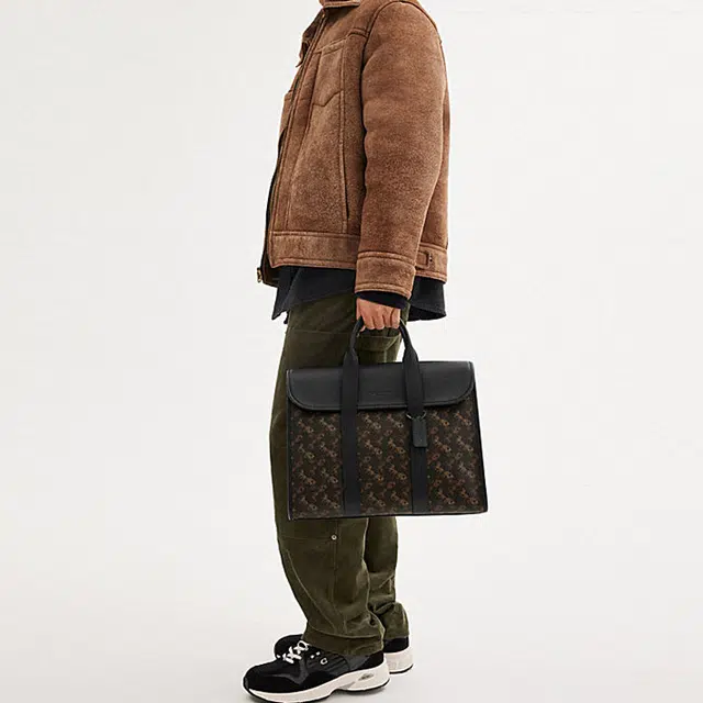 COACH Gotham 39