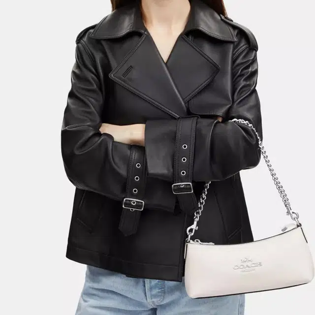 COACH Charlotte 25 Logo
